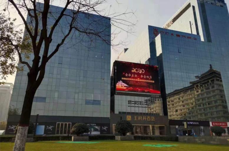 LED發光字形象招牌制作可起到什么作用？